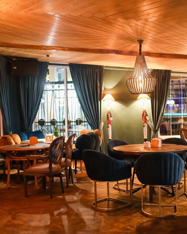 Основной зал